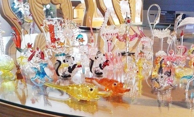 Maintaining your spun glass figurines collections