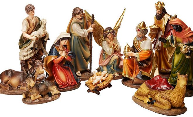 Nativity figurines sets