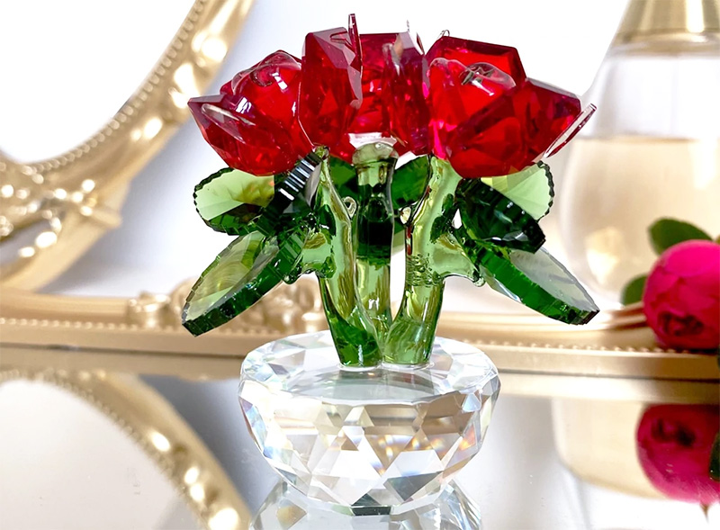 Glass rose figurines