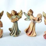 Miniature angel figurines made in Italy